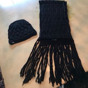 Timberland hat and scarf set